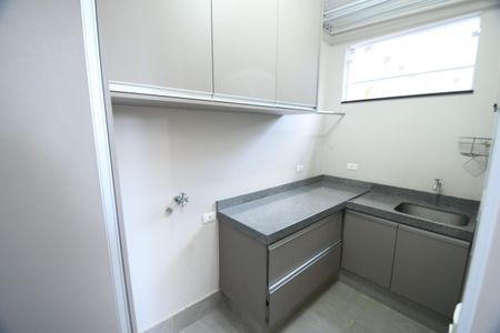 Casa de condomínio à venda com 196m², 3 quartos e 4 vagasÁrea de Serviço