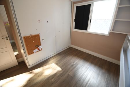 Casa de condomínio à venda com 196m², 3 quartos e 4 vagasQuarto 1 - Suíte