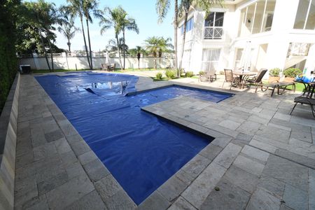 Casa de condomínio à venda com 196m², 3 quartos e 4 vagasÁrea comum - Piscina