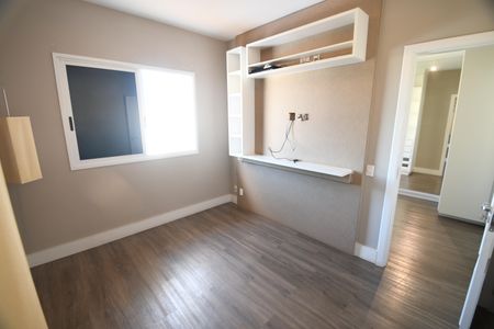 Casa de condomínio à venda com 196m², 3 quartos e 4 vagasQuarto 3 - Suíte