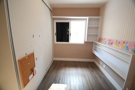 Casa de condomínio à venda com 196m², 3 quartos e 4 vagasQuarto 1 - Suíte