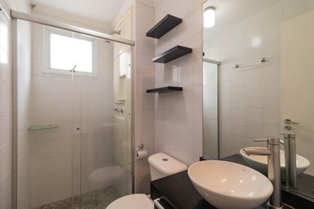 Apartamento para alugar com 68m², 2 quartos e 1 vaga Apartamento para alugar com 68m², 2 quartos e 1 vagaBanheiro