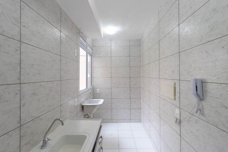 Apartamento para alugar com 37m², 2 quartos e sem vaga Apartamento para alugar com 37m², 2 quartos e sem vagaCozinha e Área de Serviço
