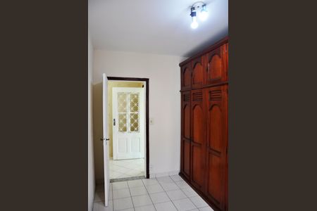 Casa de condomínio à venda com 294m², 3 quartos e 3 vagas Casa de condomínio à venda com 294m², 3 quartos e 3 vagasDetalhe - Quarto 02