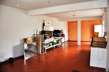 Casa de condomínio à venda com 294m², 3 quartos e 3 vagas Casa de condomínio à venda com 294m², 3 quartos e 3 vagasDetalhe - Edícola