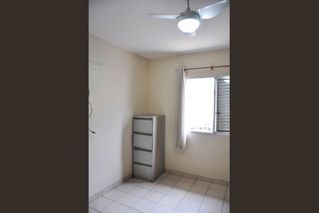 Casa de condomínio à venda com 294m², 3 quartos e 3 vagas Casa de condomínio à venda com 294m², 3 quartos e 3 vagasDetalhe - Quarto 01