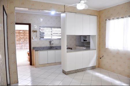 Casa de condomínio à venda com 294m², 3 quartos e 3 vagas Casa de condomínio à venda com 294m², 3 quartos e 3 vagasDetalhe - Copa