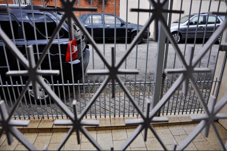 Casa de condomínio à venda com 294m², 3 quartos e 3 vagas Casa de condomínio à venda com 294m², 3 quartos e 3 vagasDetalhe - Vista do Quarto 03