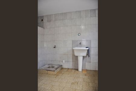 Casa de condomínio à venda com 294m², 3 quartos e 3 vagas Casa de condomínio à venda com 294m², 3 quartos e 3 vagasDetalhe - Área de Serviço