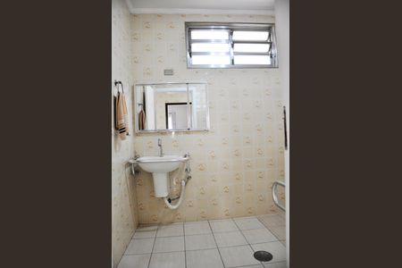 Casa de condomínio à venda com 294m², 3 quartos e 3 vagas Casa de condomínio à venda com 294m², 3 quartos e 3 vagasDetalhe - Banheiro Social