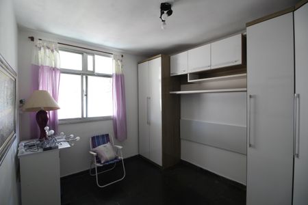 Quarto 2 de apartamento para alugar com 2 quartos, 5m² em Taquara, Rio de Janeiro
