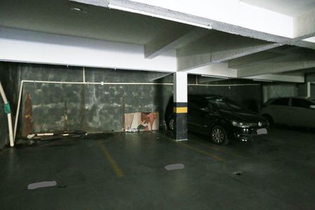 Apartamento à venda com 136m², 2 quartos e 1 vaga Apartamento à venda com 136m², 2 quartos e 1 vagaGaragem