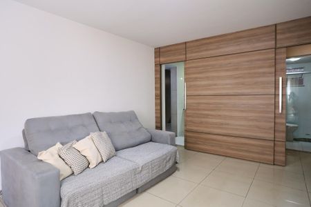 Apartamento à venda com 136m², 2 quartos e 1 vaga Apartamento à venda com 136m², 2 quartos e 1 vagaSala