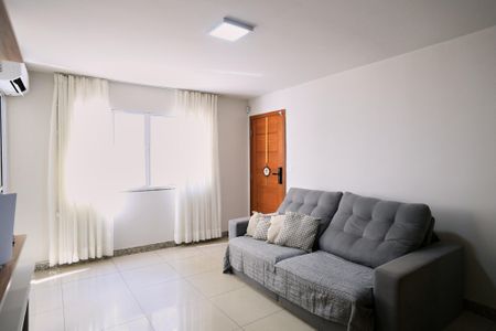 Apartamento à venda com 136m², 2 quartos e 1 vaga Apartamento à venda com 136m², 2 quartos e 1 vagaSala