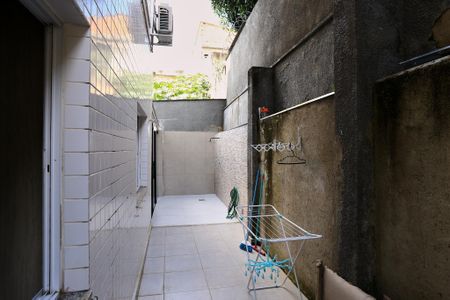 Apartamento à venda com 136m², 2 quartos e 1 vaga Apartamento à venda com 136m², 2 quartos e 1 vagaÁrea externa