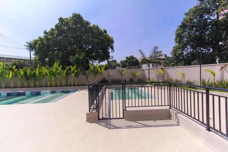 Apartamento para alugar com 35m², 2 quartos e sem vaga Apartamento para alugar com 35m², 2 quartos e sem vagaÁrea comum - Piscina