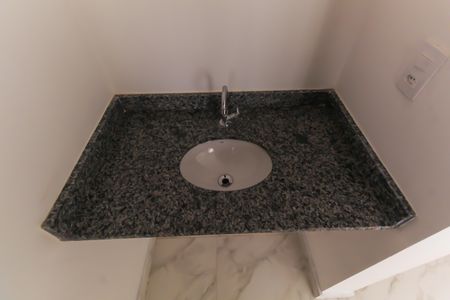 Apartamento para alugar com 35m², 2 quartos e sem vaga Apartamento para alugar com 35m², 2 quartos e sem vagaBanheiro