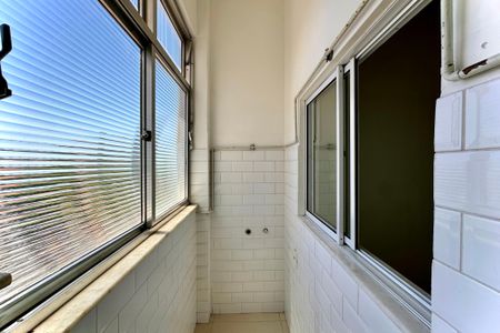 Apartamento à venda com 67m², 2 quartos e sem vaga