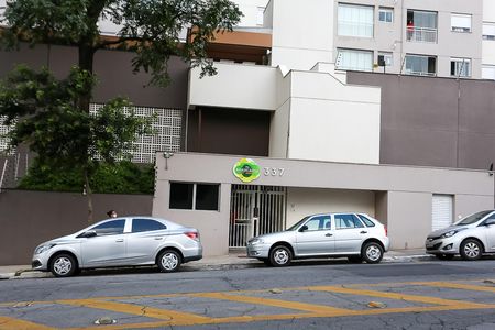 Apartamento à venda com 48m², 2 quartos e 1 vaga Apartamento à venda com 48m², 2 quartos e 1 vagaFachada