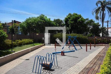 Apartamento à venda com 48m², 2 quartos e 1 vaga Apartamento à venda com 48m², 2 quartos e 1 vagaÁrea comum - Playground
