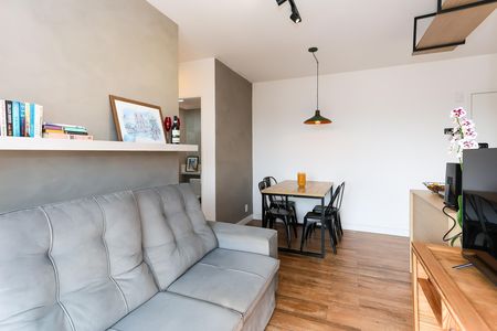 Apartamento à venda com 48m², 2 quartos e 1 vaga Apartamento à venda com 48m², 2 quartos e 1 vagaSala