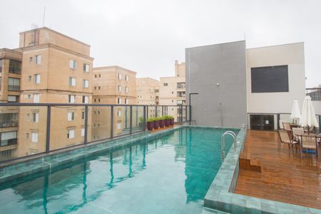 Apartamento à venda com 28m², 1 quarto e sem vaga Apartamento à venda com 28m², 1 quarto e sem vagaPiscina