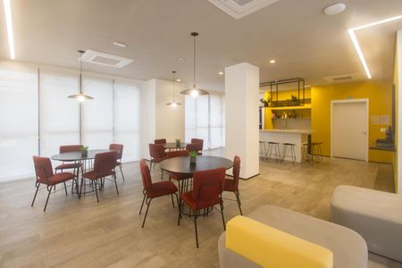 Apartamento à venda com 28m², 1 quarto e sem vaga Apartamento à venda com 28m², 1 quarto e sem vagaSalão de Festas