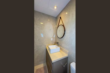Apartamento à venda com 28m², 1 quarto e sem vaga Apartamento à venda com 28m², 1 quarto e sem vagaBanheiro da Suíte