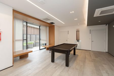 Apartamento à venda com 28m², 1 quarto e sem vaga Apartamento à venda com 28m², 1 quarto e sem vagaSala de Jogos