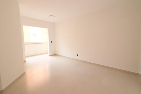 Sala de apartamento para alugar com 3 quartos, 72m² em Piratininga, Osasco