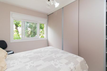 Quarto de apartamento à venda com 1 quarto, 49m² em Santo Antônio, Porto Alegre