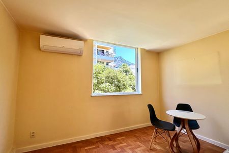 Apartamento à venda com 52m², 1 quarto e sem vaga