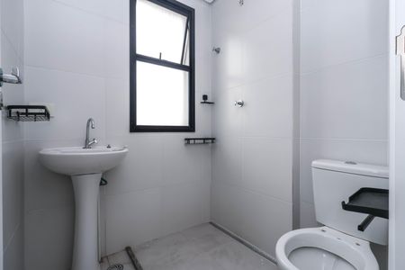 Banheiro de kitnet/studio para alugar com 1 quarto, 28m² em Sacomã, São Paulo