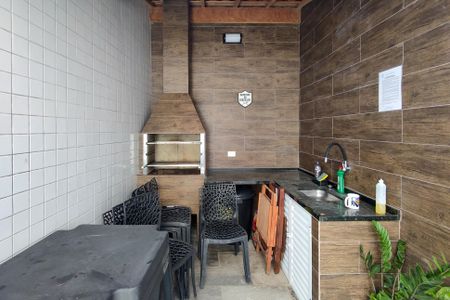 Apartamento para alugar com 70m², 2 quartos e sem vagaÁrea comum - Churrasqueira