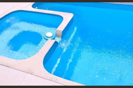 Casa para alugar com 240m², 3 quartos e 2 vagas Casa para alugar com 240m², 3 quartos e 2 vagasÁrea externa