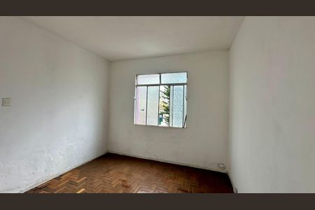 Casa à venda com 275m², 3 quartos e 3 vagas Casa à venda com 275m², 3 quartos e 3 vagasQuarto