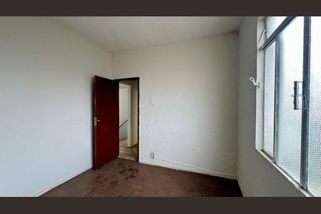 Casa à venda com 275m², 3 quartos e 3 vagas Casa à venda com 275m², 3 quartos e 3 vagasQuarto