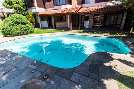 Casa de condomínio à venda com 420m², 3 quartos e 6 vagasPiscina