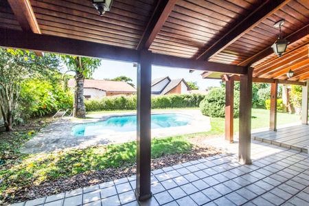 Casa de condomínio à venda com 420m², 3 quartos e 6 vagasVista da Sala