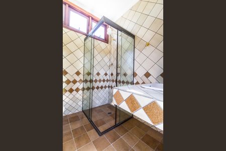 Casa de condomínio à venda com 420m², 3 quartos e 6 vagasBanheiro