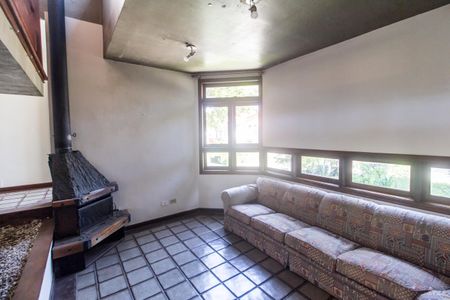 Casa de condomínio à venda com 420m², 3 quartos e 6 vagasSala 