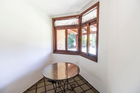 Casa de condomínio à venda com 420m², 3 quartos e 6 vagascopa