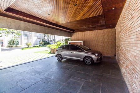 Casa de condomínio à venda com 420m², 3 quartos e 6 vagasGaragem