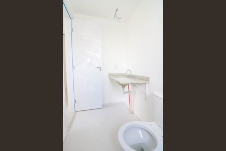 Apartamento à venda com 70m², 2 quartos e 1 vaga Apartamento à venda com 70m², 2 quartos e 1 vagaBanheiro da Suíte