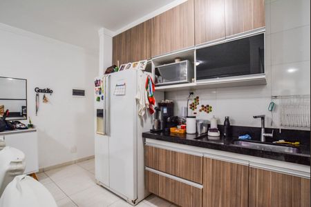 Apartamento à venda com 74m², 2 quartos e 1 vaga Apartamento à venda com 74m², 2 quartos e 1 vagaCozinha
