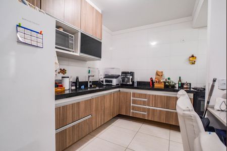 Apartamento à venda com 74m², 2 quartos e 1 vaga Apartamento à venda com 74m², 2 quartos e 1 vagaCozinha