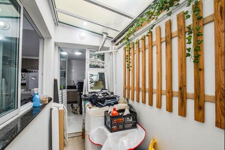 Apartamento à venda com 74m², 2 quartos e 1 vaga Apartamento à venda com 74m², 2 quartos e 1 vagaÁrea de Serviço