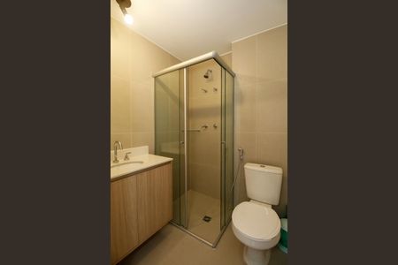 Banheiro de kitnet/studio à venda com 1 quarto, 24m² em Pinheiros, São Paulo