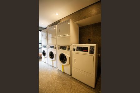 Studio para alugar com 24m², 1 quarto e sem vaga Studio para alugar com 24m², 1 quarto e sem vagaÁrea Comum - Lavanderia