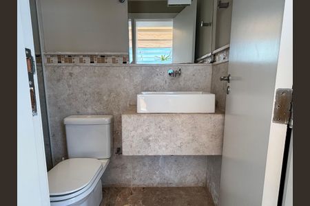 Apartamento para alugar com 225m², 3 quartos e 2 vagasCobertura (Banheiro)